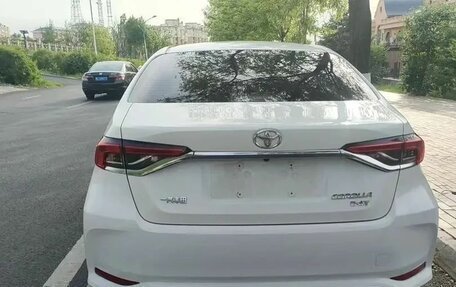 Toyota Corolla, 2023 год, 2 050 000 рублей, 2 фотография