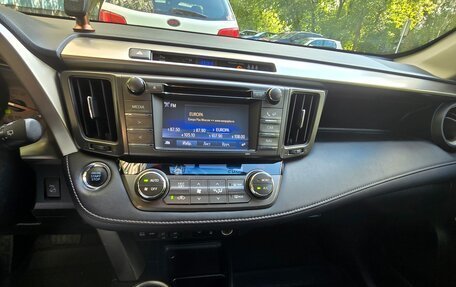 Toyota RAV4, 2014 год, 1 850 000 рублей, 11 фотография
