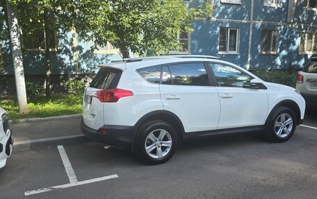 Toyota RAV4, 2014 год, 1 850 000 рублей, 9 фотография