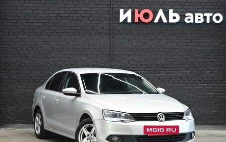 Volkswagen Jetta VI, 2014 год, 1 000 000 рублей, 3 фотография