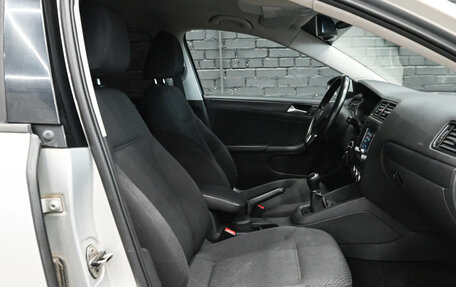 Volkswagen Jetta VI, 2014 год, 1 000 000 рублей, 10 фотография