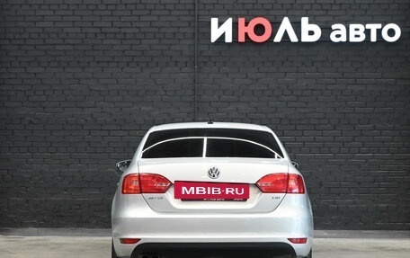 Volkswagen Jetta VI, 2014 год, 1 000 000 рублей, 5 фотография