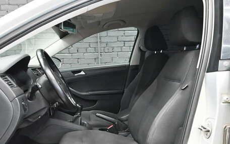 Volkswagen Jetta VI, 2014 год, 1 000 000 рублей, 16 фотография