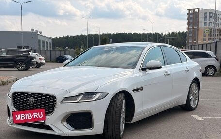 Jaguar XF II, 2022 год, 6 300 000 рублей, 2 фотография