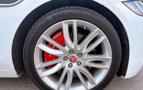 Jaguar XF II, 2022 год, 6 300 000 рублей, 34 фотография