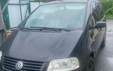 Volkswagen Sharan I рестайлинг, 2003 год, 400 000 рублей, 1 фотография