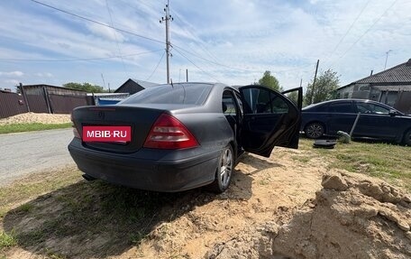 Mercedes-Benz C-Класс, 2004 год, 570 000 рублей, 3 фотография