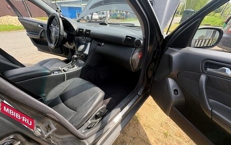 Mercedes-Benz C-Класс, 2004 год, 570 000 рублей, 6 фотография