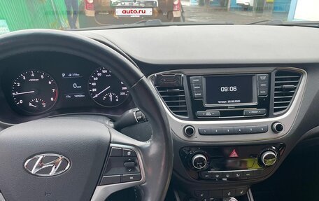 Hyundai Solaris II рестайлинг, 2018 год, 850 000 рублей, 5 фотография