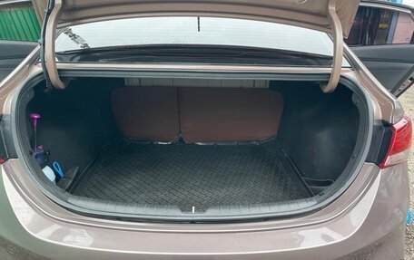 Hyundai Solaris II рестайлинг, 2018 год, 850 000 рублей, 11 фотография