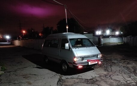 Toyota Town Ace I, 1981 год, 180 000 рублей, 6 фотография