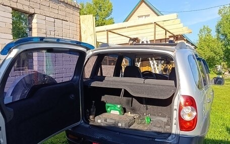Chevrolet Niva I рестайлинг, 2011 год, 540 000 рублей, 5 фотография