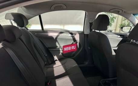 Volkswagen Jetta VI, 2015 год, 950 000 рублей, 10 фотография