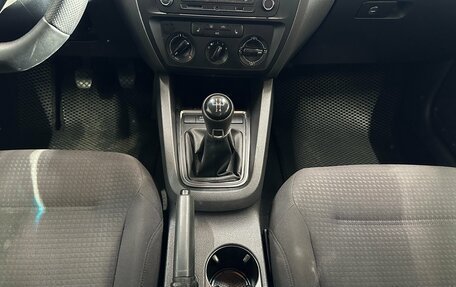 Volkswagen Jetta VI, 2015 год, 950 000 рублей, 13 фотография