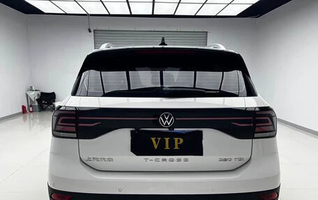 Volkswagen T-Cross I, 2022 год, 1 985 000 рублей, 5 фотография