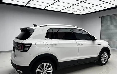 Volkswagen T-Cross I, 2022 год, 1 985 000 рублей, 4 фотография