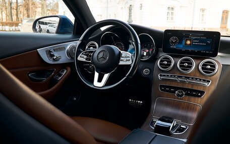 Mercedes-Benz C-Класс, 2018 год, 3 050 000 рублей, 1 фотография