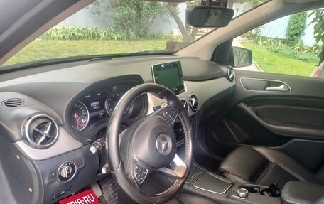 Mercedes-Benz B-Класс, 2018 год, 1 490 000 рублей, 3 фотография