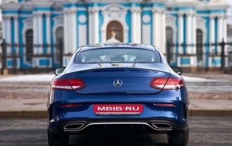Mercedes-Benz C-Класс, 2018 год, 3 050 000 рублей, 4 фотография