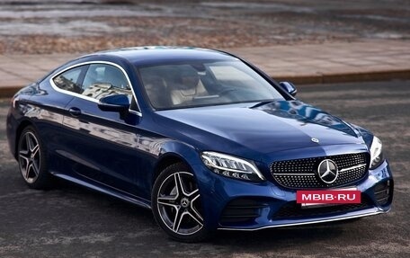 Mercedes-Benz C-Класс, 2018 год, 3 050 000 рублей, 10 фотография