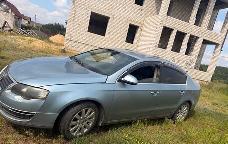 Volkswagen Passat B6, 2005 год, 340 000 рублей, 3 фотография