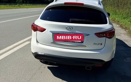 Infiniti FX II, 2012 год, 2 070 000 рублей, 8 фотография