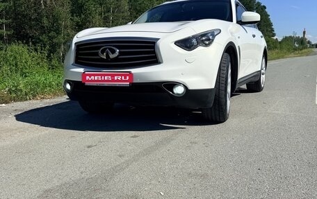 Infiniti FX II, 2012 год, 2 070 000 рублей, 4 фотография
