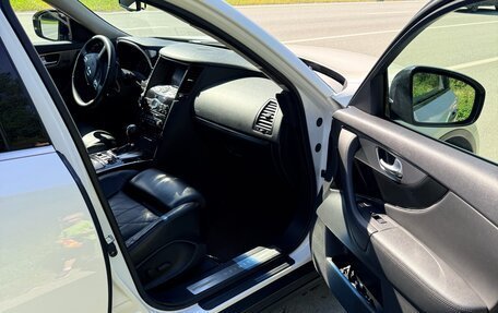 Infiniti FX II, 2012 год, 2 070 000 рублей, 12 фотография