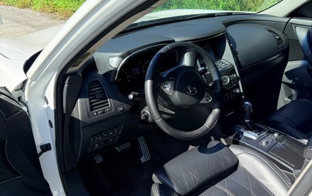 Infiniti FX II, 2012 год, 2 070 000 рублей, 14 фотография