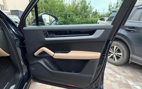 Porsche Cayenne III, 2023 год, 11 300 000 рублей, 17 фотография