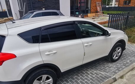 Toyota RAV4, 2013 год, 1 550 000 рублей, 10 фотография