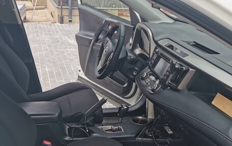 Toyota RAV4, 2013 год, 1 550 000 рублей, 6 фотография