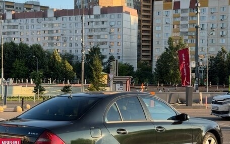 Mercedes-Benz E-Класс, 2004 год, 850 000 рублей, 3 фотография