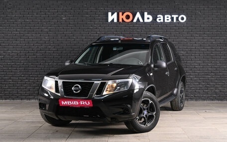 Nissan Terrano III, 2014 год, 950 000 рублей, 1 фотография