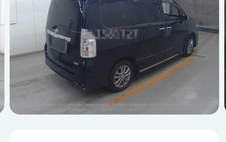 Toyota Voxy II, 2012 год, 1 420 000 рублей, 6 фотография