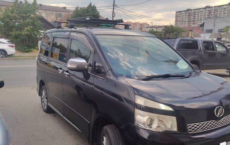 Toyota Voxy II, 2012 год, 1 420 000 рублей, 5 фотография
