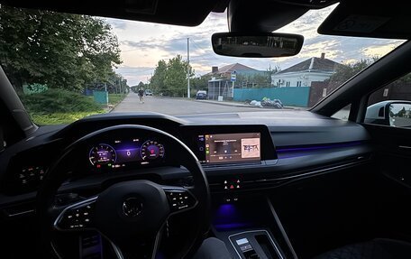 Volkswagen Golf VIII, 2022 год, 2 600 000 рублей, 8 фотография