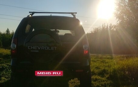 Chevrolet Niva I рестайлинг, 2003 год, 330 000 рублей, 2 фотография