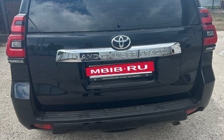 Toyota Land Cruiser Prado 150 рестайлинг 2, 2020 год, 6 000 000 рублей, 2 фотография