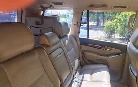 Toyota Land Cruiser Prado 120 рестайлинг, 2004 год, 1 800 000 рублей, 6 фотография