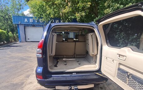 Toyota Land Cruiser Prado 120 рестайлинг, 2004 год, 1 800 000 рублей, 9 фотография