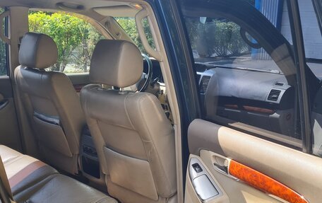 Toyota Land Cruiser Prado 120 рестайлинг, 2004 год, 1 800 000 рублей, 5 фотография