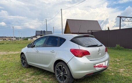 Opel Astra J, 2011 год, 515 000 рублей, 6 фотография
