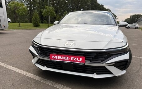 Hyundai Elantra, 2023 год, 2 190 000 рублей, 3 фотография