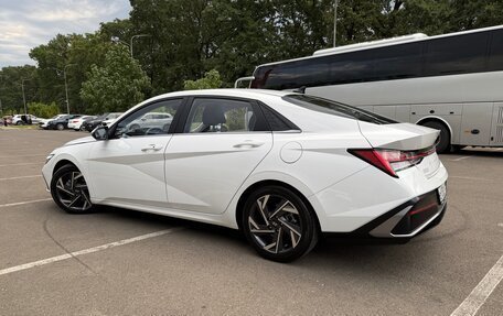 Hyundai Elantra, 2023 год, 2 190 000 рублей, 6 фотография