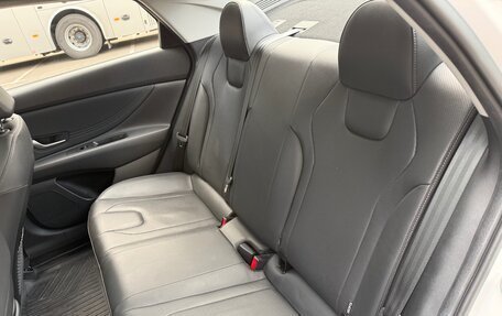 Hyundai Elantra, 2023 год, 2 190 000 рублей, 18 фотография