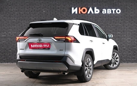 Toyota RAV4, 2020 год, 3 450 000 рублей, 4 фотография