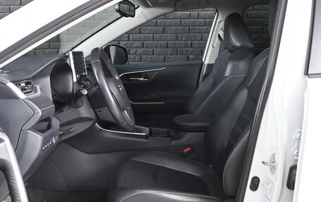 Toyota RAV4, 2020 год, 3 450 000 рублей, 10 фотография