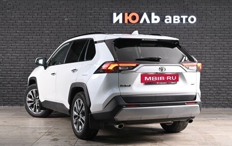 Toyota RAV4, 2020 год, 3 450 000 рублей, 6 фотография