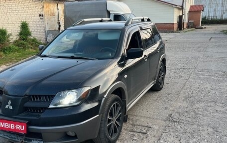 Mitsubishi Outlander III рестайлинг 3, 2006 год, 490 000 рублей, 3 фотография